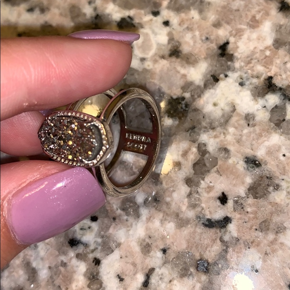 kendra scott ring - Picture 3 of 5